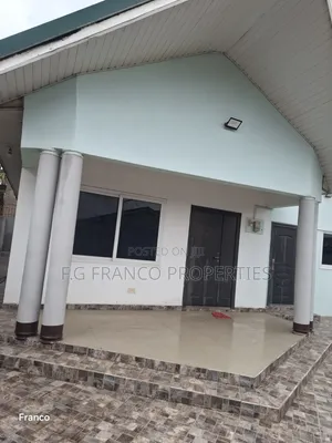 2bdrm House in Kg Franco Properties, Baatsona Total for sale