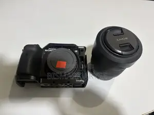 Used Sony A6600 With Sony 28 - 70 Mm Lens
