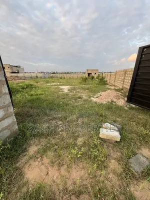2 Plots Walled Land Around Montgomery Golf Resort