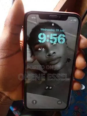 Apple iPhone XR 128 GB White