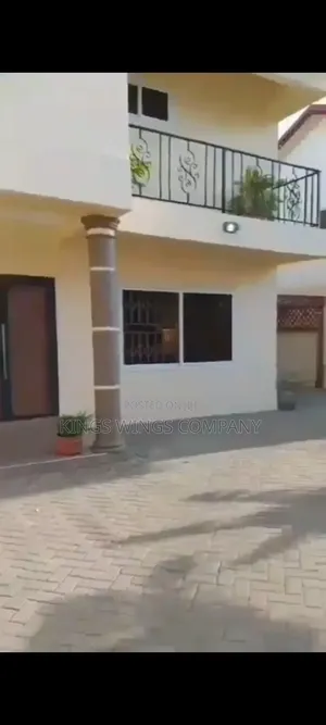 4bdrm House in Eclipse Estate, Sakumono for rent