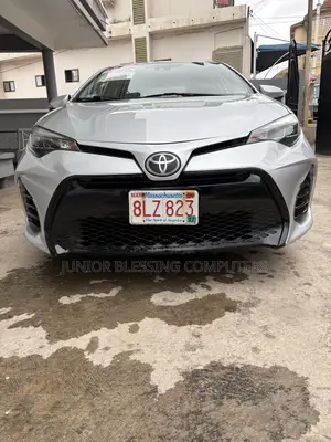 Toyota Corolla SE 4dr Sedan (1.8L 4cyl CVT) 2017 Silver