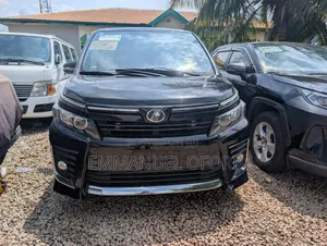 Toyota Voxy 2016 Black