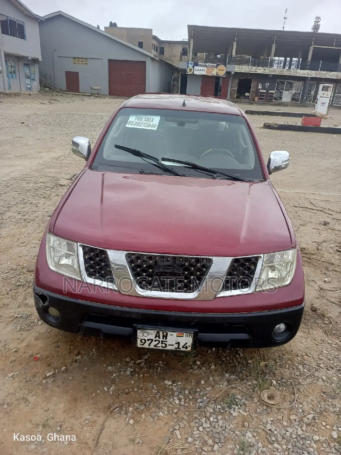 Nissan Navara 2014 Red