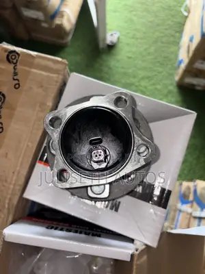 Toyota Yaris, Prius, Belta, Corolla Back/Rear Wheel Hub