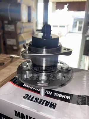 Toyota Yaris, Prius, Belta, Corolla Back/Rear Wheel Hub