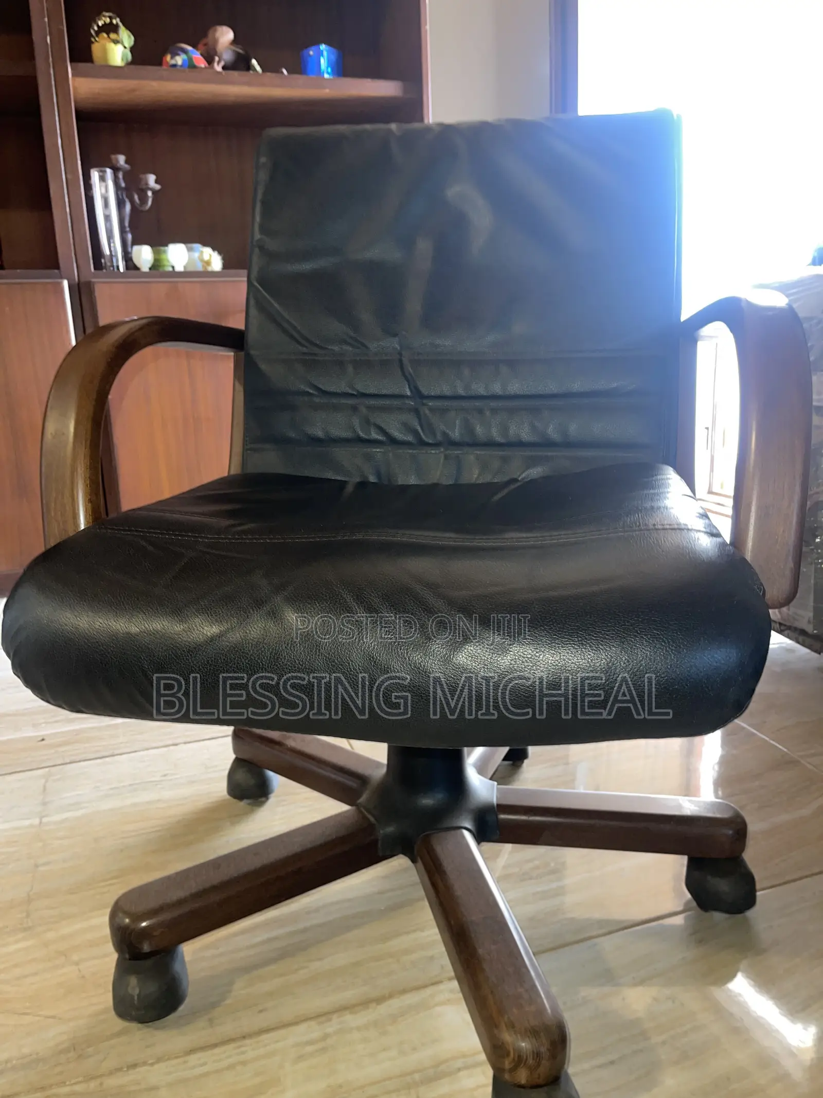L Shaped Office Sitting