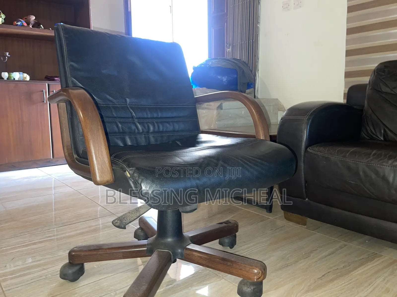L Shaped Office Sitting