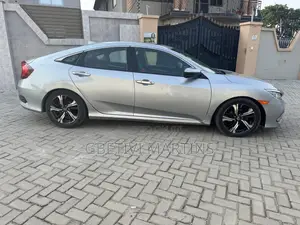 Honda Civic 2018 Silver