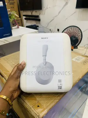 Ultra Modern Sony WH-1000XM6 the Best Noise Cancelling Wireless