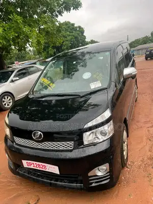 Toyota Voxy 2010 Black