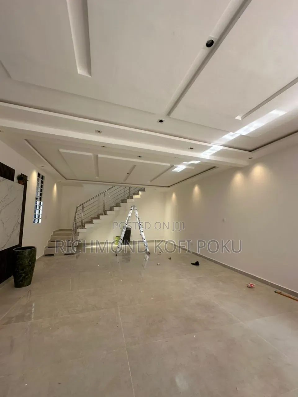 2bdrm Townhouse / Terrace in Kofis Realty, Baatsona Total for rent