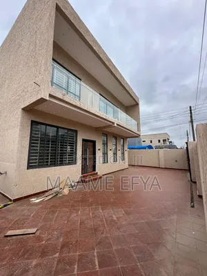 4bdrm House in East Legon, Ogbojo, Accra Metropolitan for sale