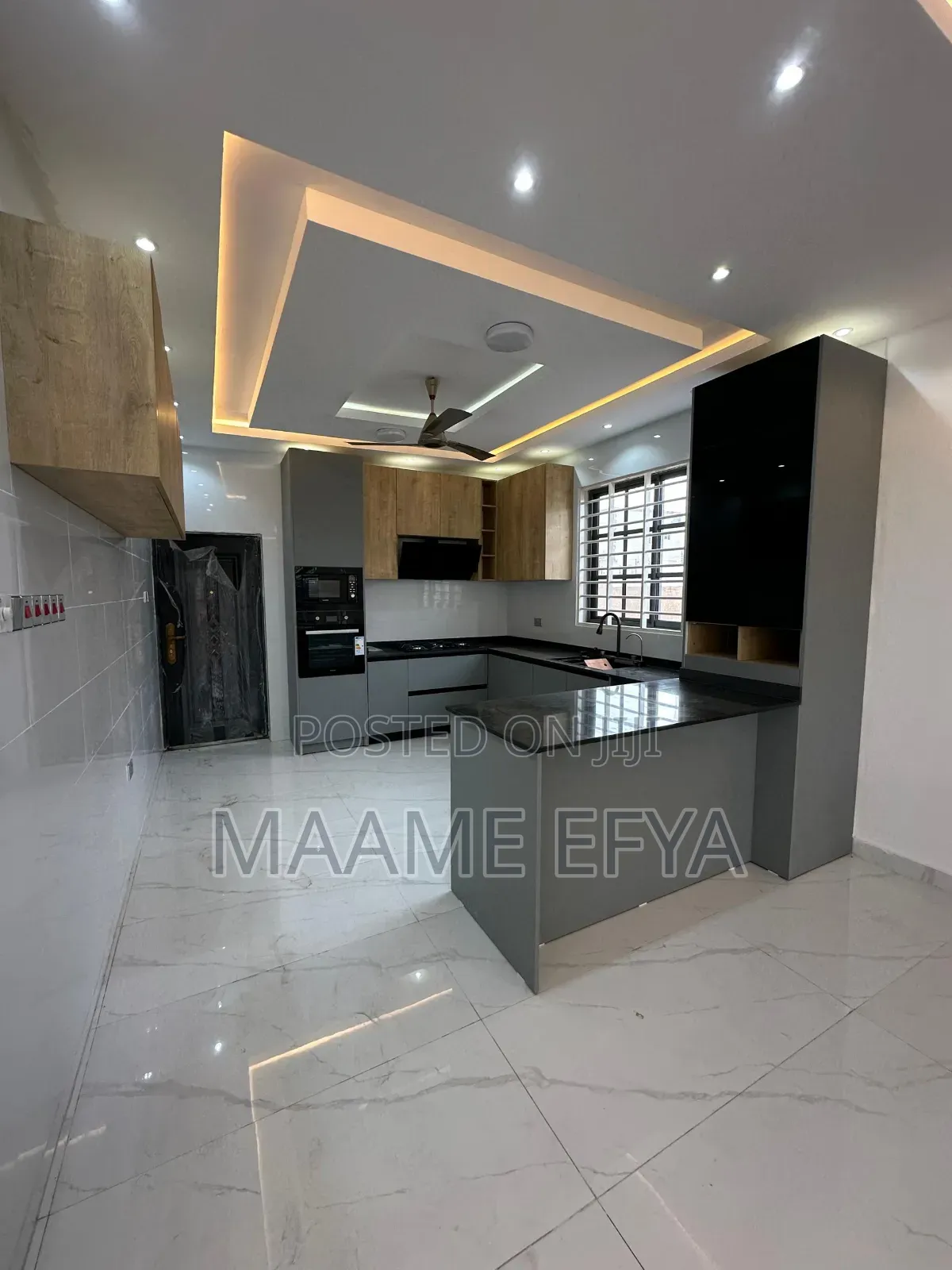 4bdrm House in East Legon, Ogbojo, Accra Metropolitan for sale