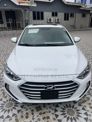 Hyundai Elantra 2018 White