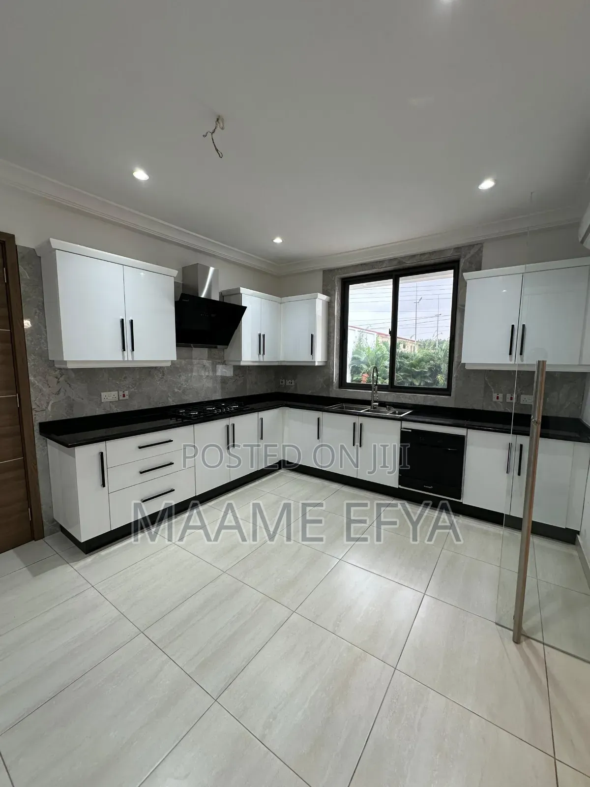 4bdrm House in East Legon, Accra Metropolitan for sale
