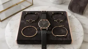 Trendy Minimalist Women’s Watch Set– 5-Piece Watch and Bracelet