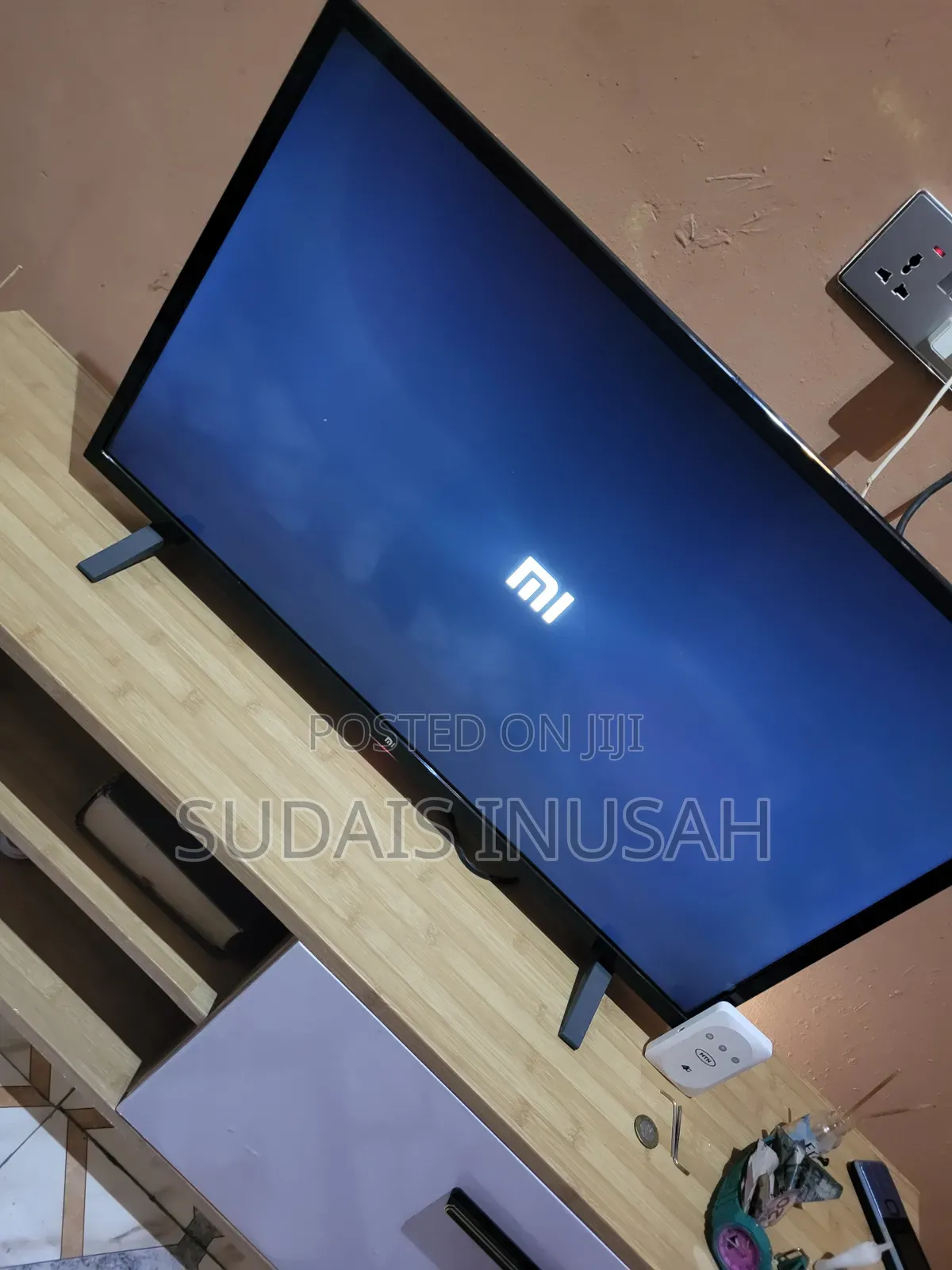 Xiaomi Mi TV 32" Smart Android TV - Voice Remote, Wi-Fi Bluetooth