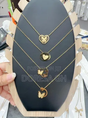 Stainless Steel Ladies Necklace – Elegant Jewelry for Women in Ghana