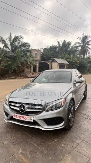 Mercedes-Benz C300 Luxury Sedan RWD (2.0L 4cyl 7A) 2016 Gray