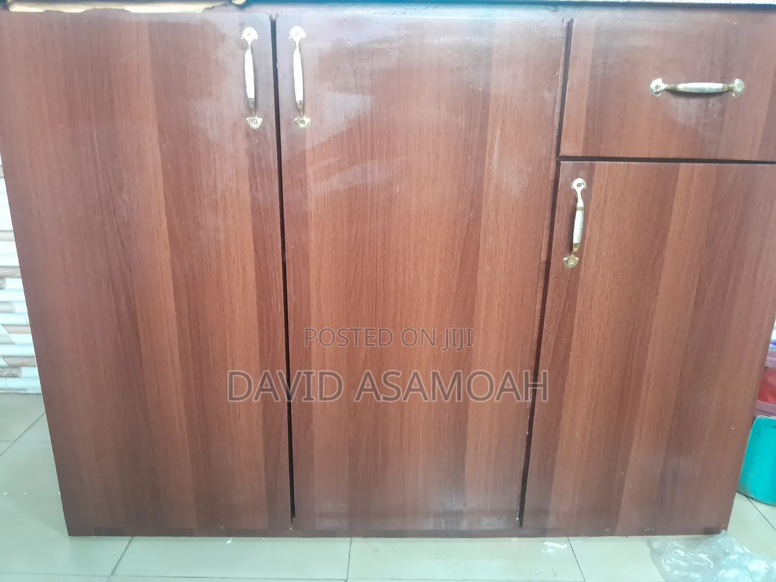 Modern Kitchen Storage Cabinet With Granite Top – Strong Spacious