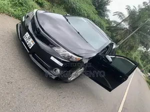 Toyota Camry Hybrid XLE 2012 Black