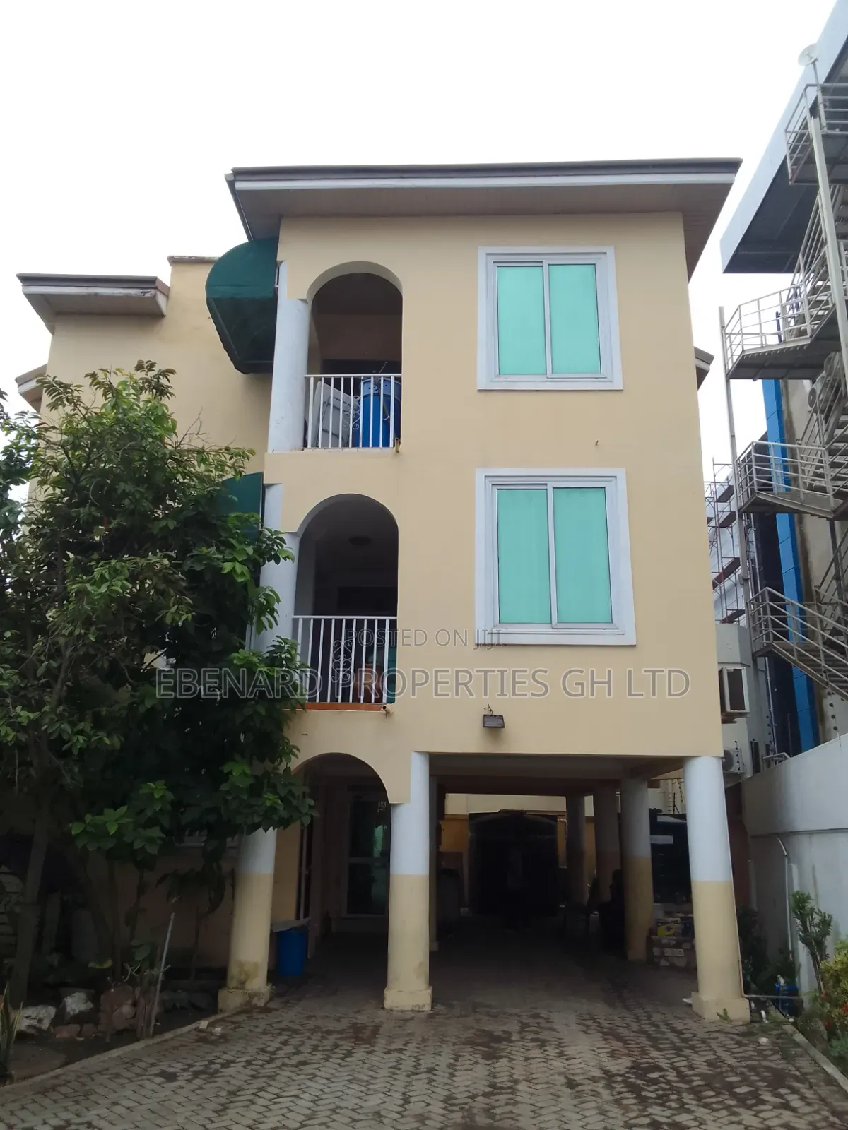 2bdrm Apartment in Ebenard Properties, Baatsona Total for rent
