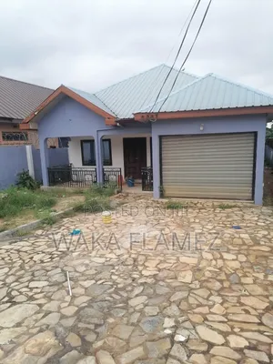4bdrm House in Victoria School, Pokuase for rent