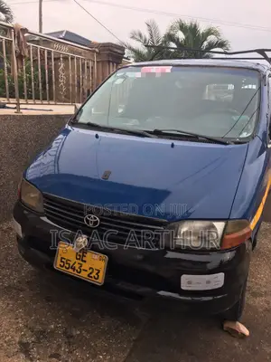 Toyota HiAce 2012 Blue