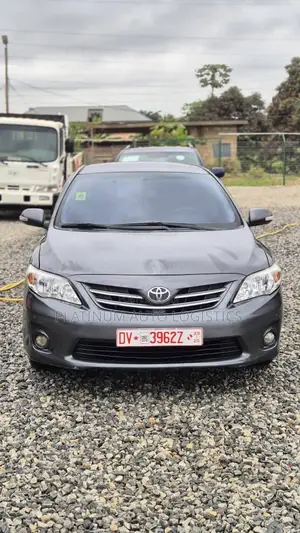 Toyota Corolla Altis 2012 Gray