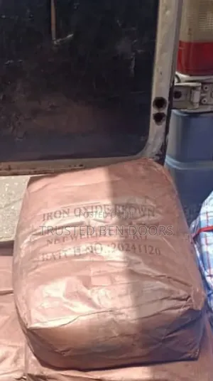 Brown Colour Pigment Iron Oxide Available at Wholesale Price