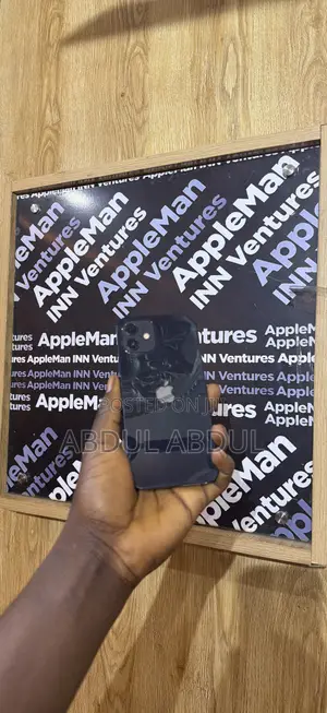 Apple iPhone 12 64 GB Black