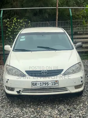 Toyota Camry LE 4dr Sedan (2.4L 4cyl 5A) 2005 White