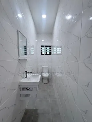 3bdrm House in Spintex Hfc for sale