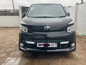 Toyota Voxy 2010 Black