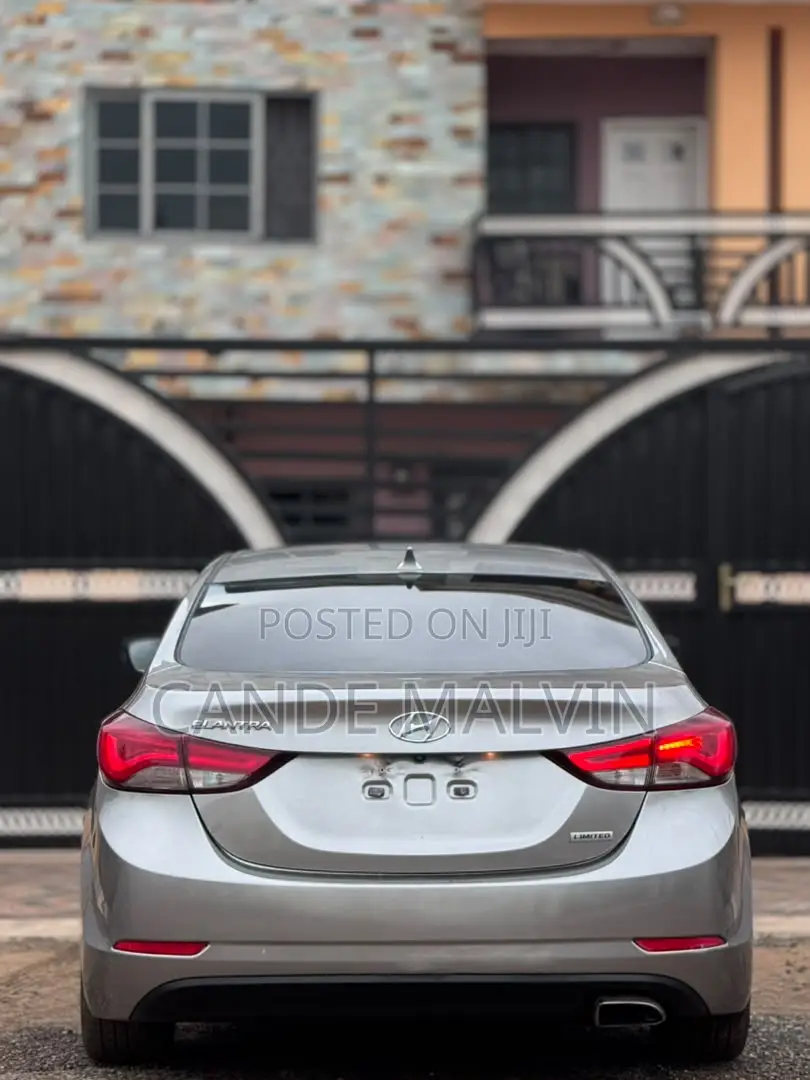 Hyundai Elantra 2015 Gray