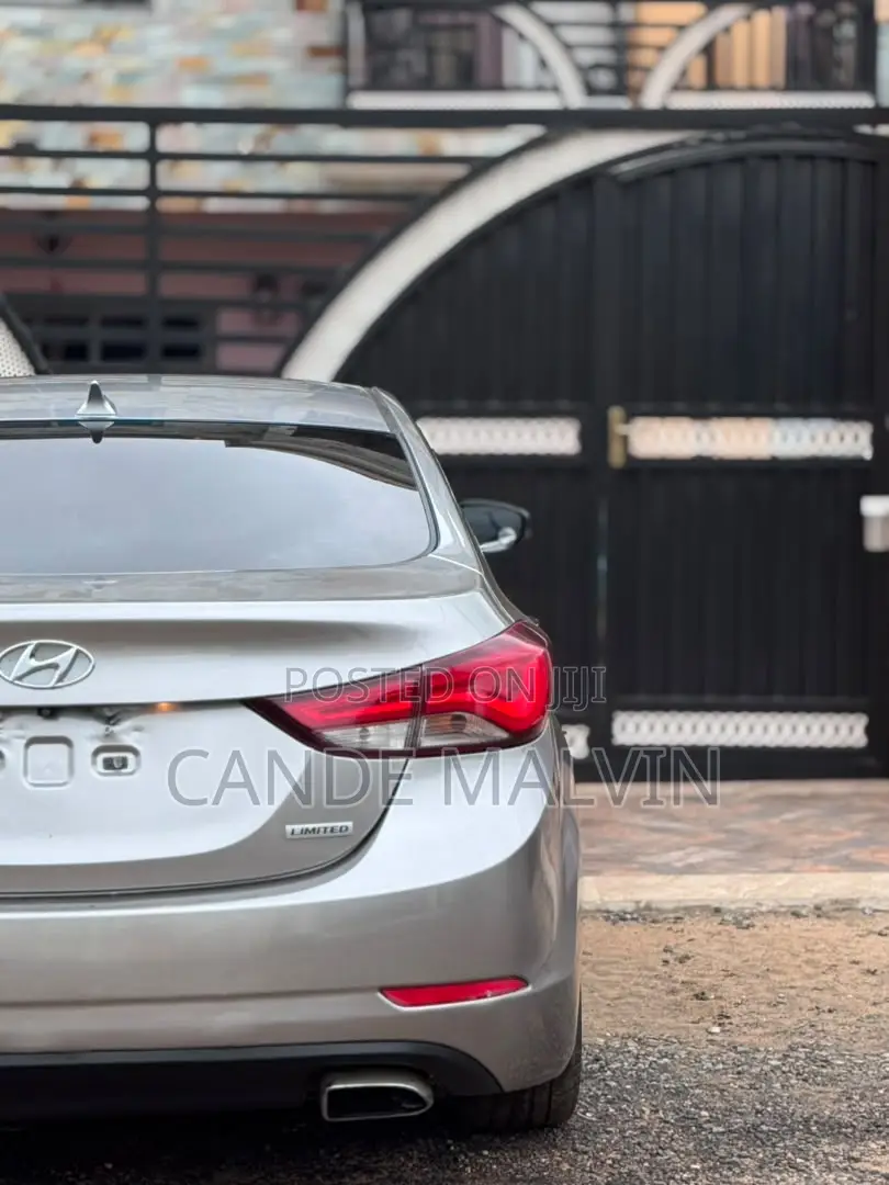 Hyundai Elantra 2015 Gray