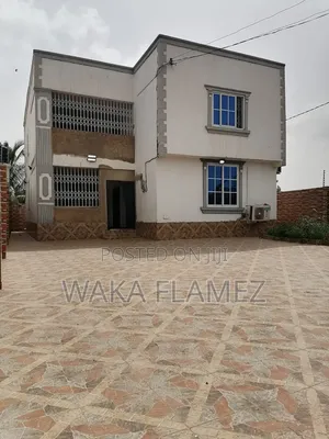 4bdrm Duplex in Satellite, Amasaman for sale