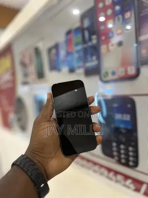 Apple iPhone 16 128 GB Green