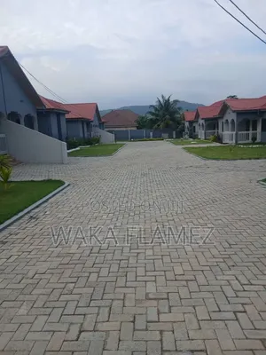2bdrm Block of Flats in Sofo Maame, Amasaman for rent