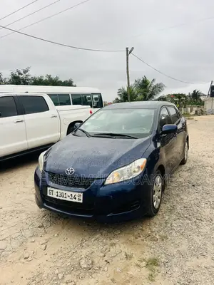 Toyota Matrix Hatchback FWD (1.8L 4cyl 5M) 2009 Blue