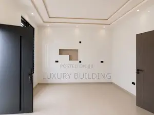 4bdrm House in Baatsona Total for sale