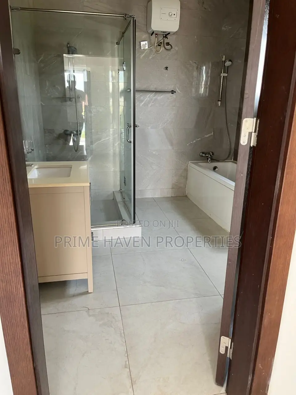 4bdrm House in Haatso for rent