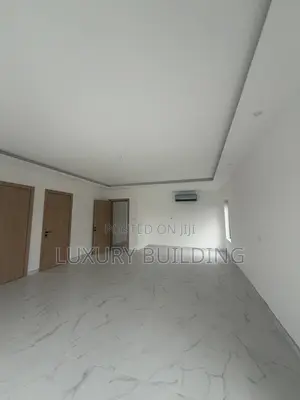 4bdrm House in Sakumono for sale