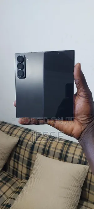 Samsung Galaxy Fold 512 GB Gray
