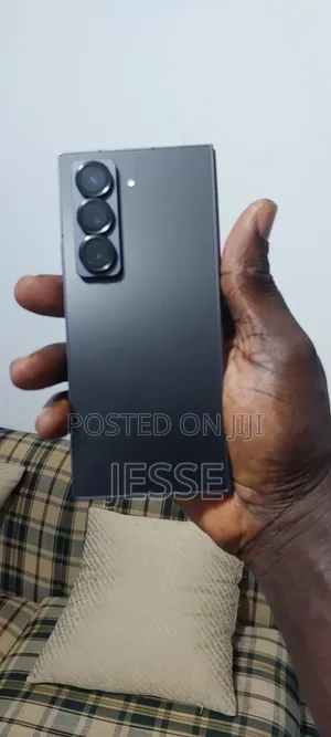Samsung Galaxy Fold 512 GB Gray