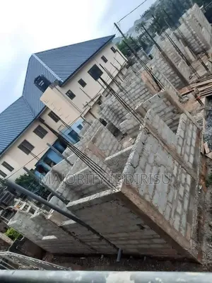 Majority Landscaping Construction