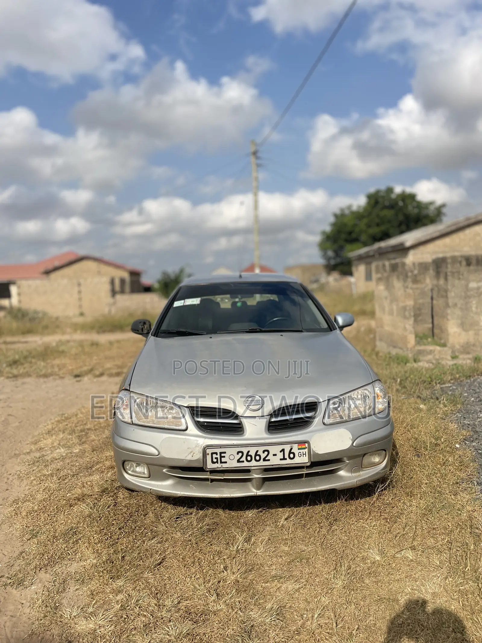 Nissan Almera 2000 Silver