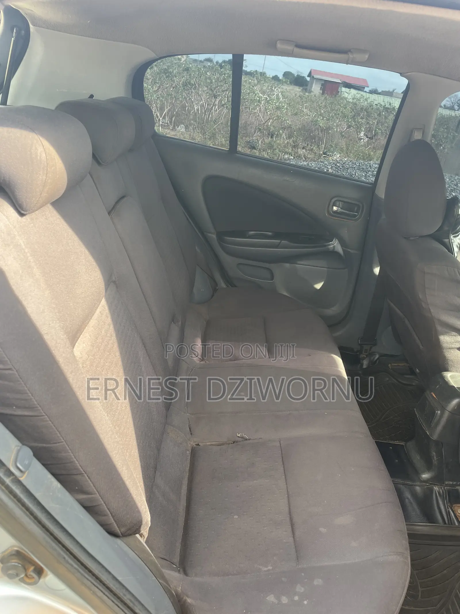 Nissan Almera 2000 Silver