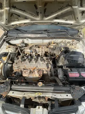 Nissan Almera 2000 Silver